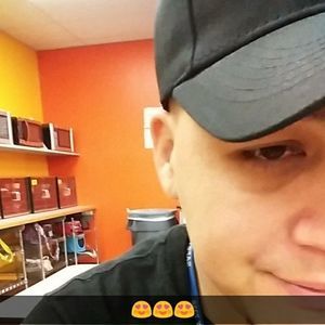 Meet your Posher, Manuel